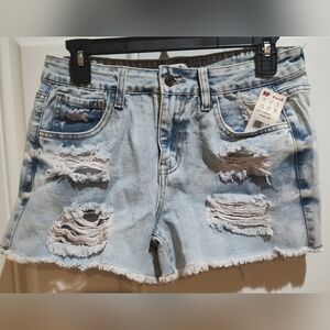 NWT! MAD RAG- Shorts